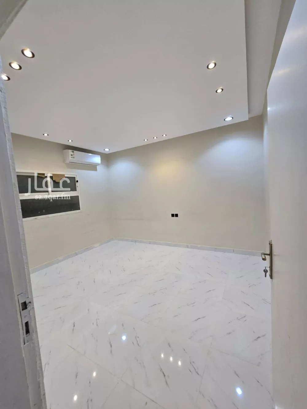 شقة 1 غرف في الخليج 4