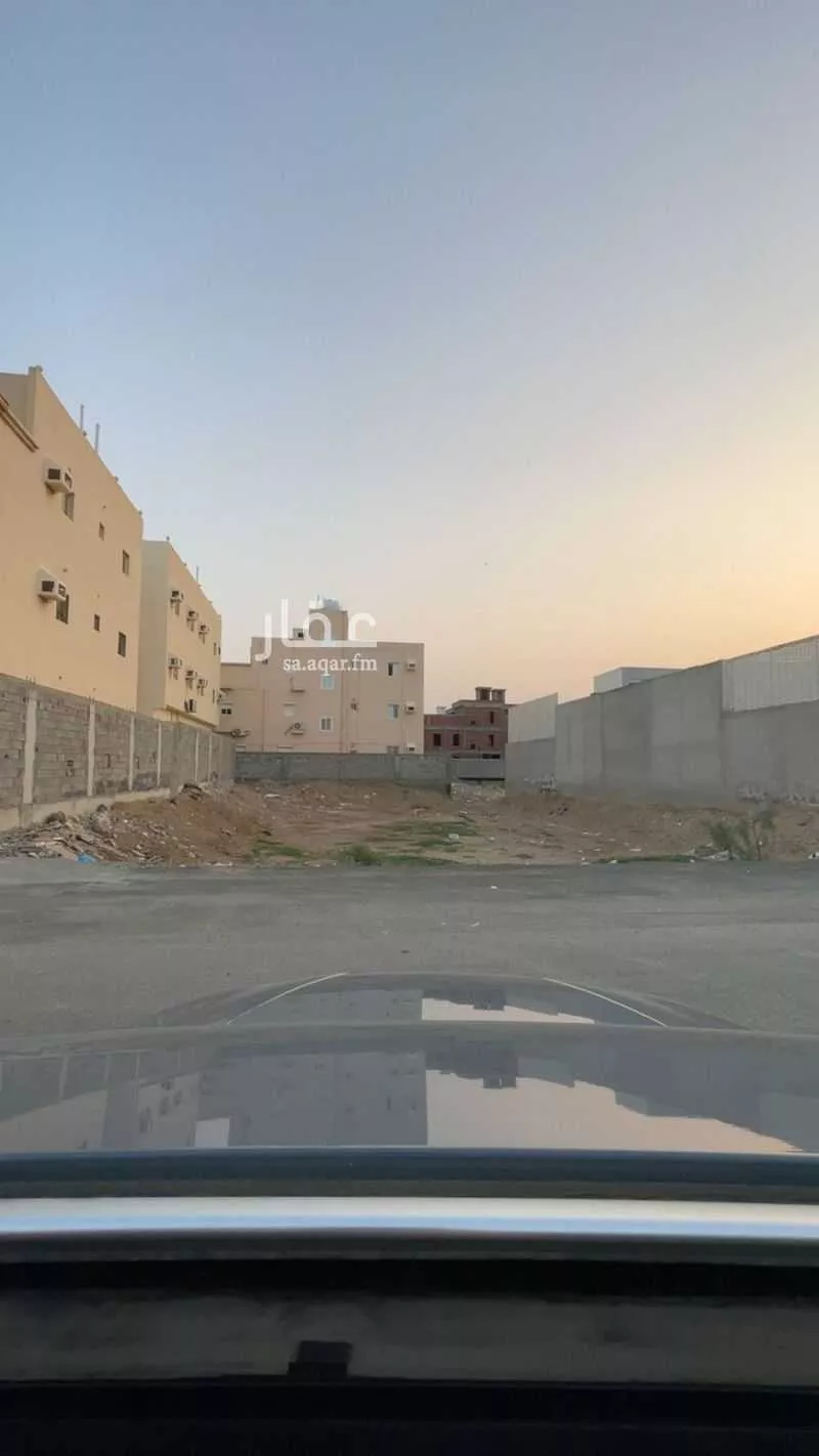 900 sqm land in Al Sawari