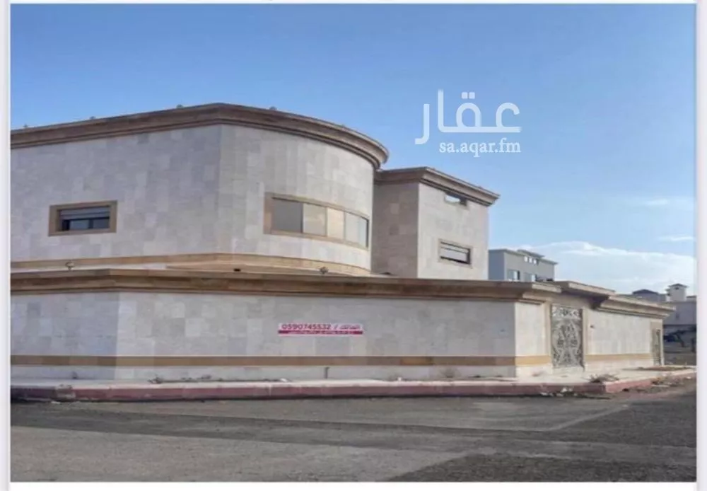 فيلا 8 غرف في شوران