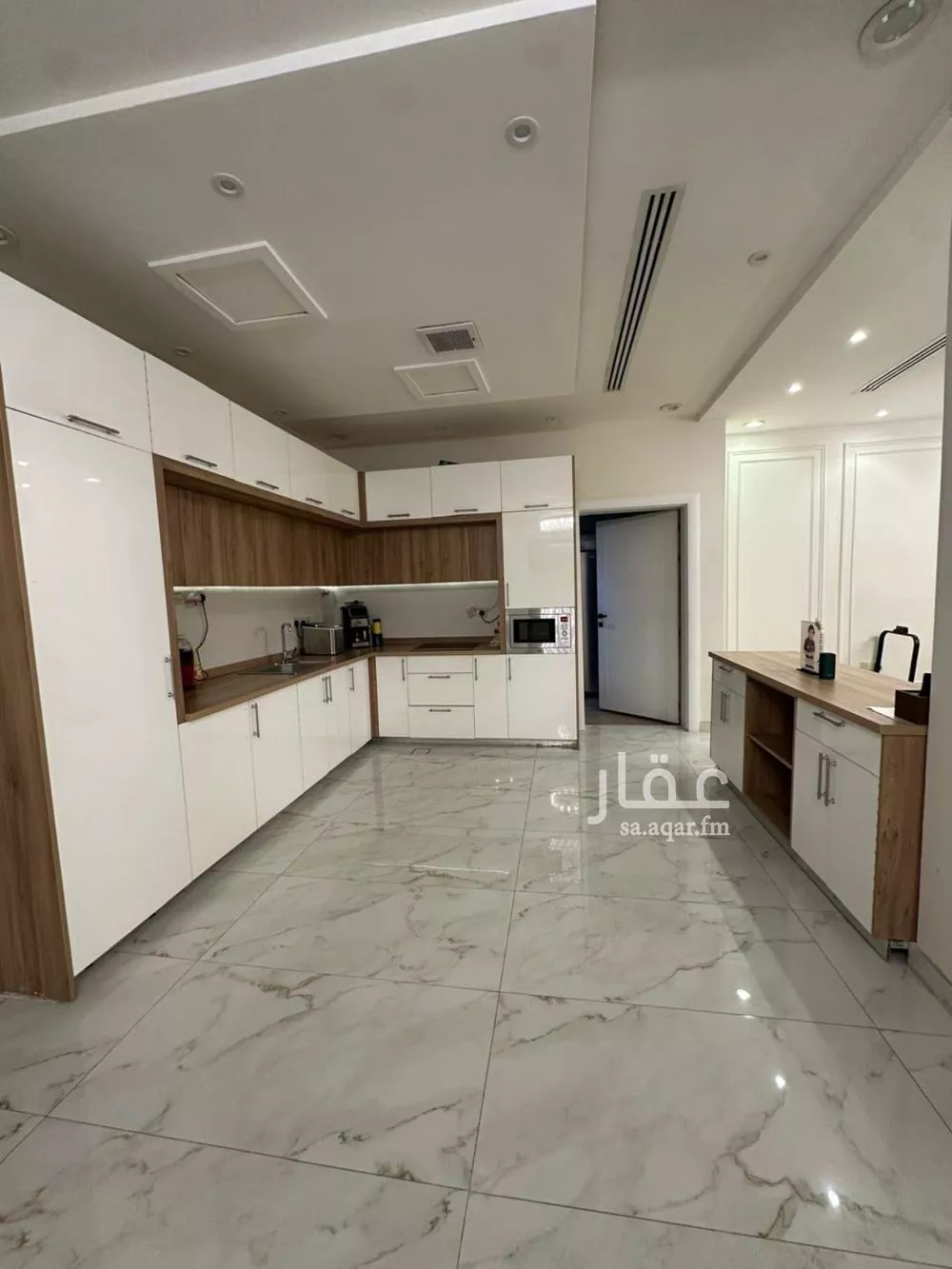 فيلا 5 غرف في العارض 3