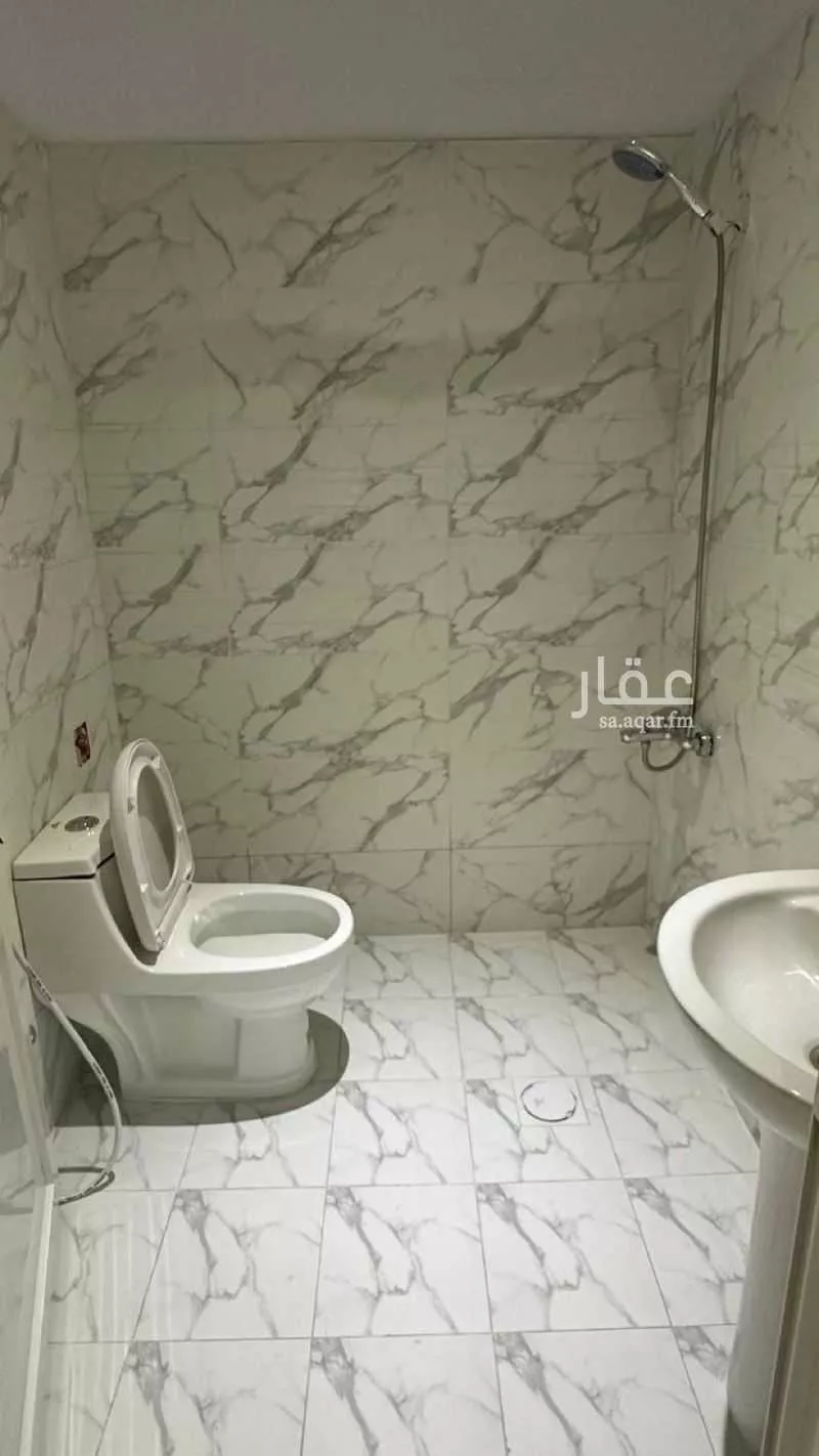 شقة 1 غرف في الثقبة 5