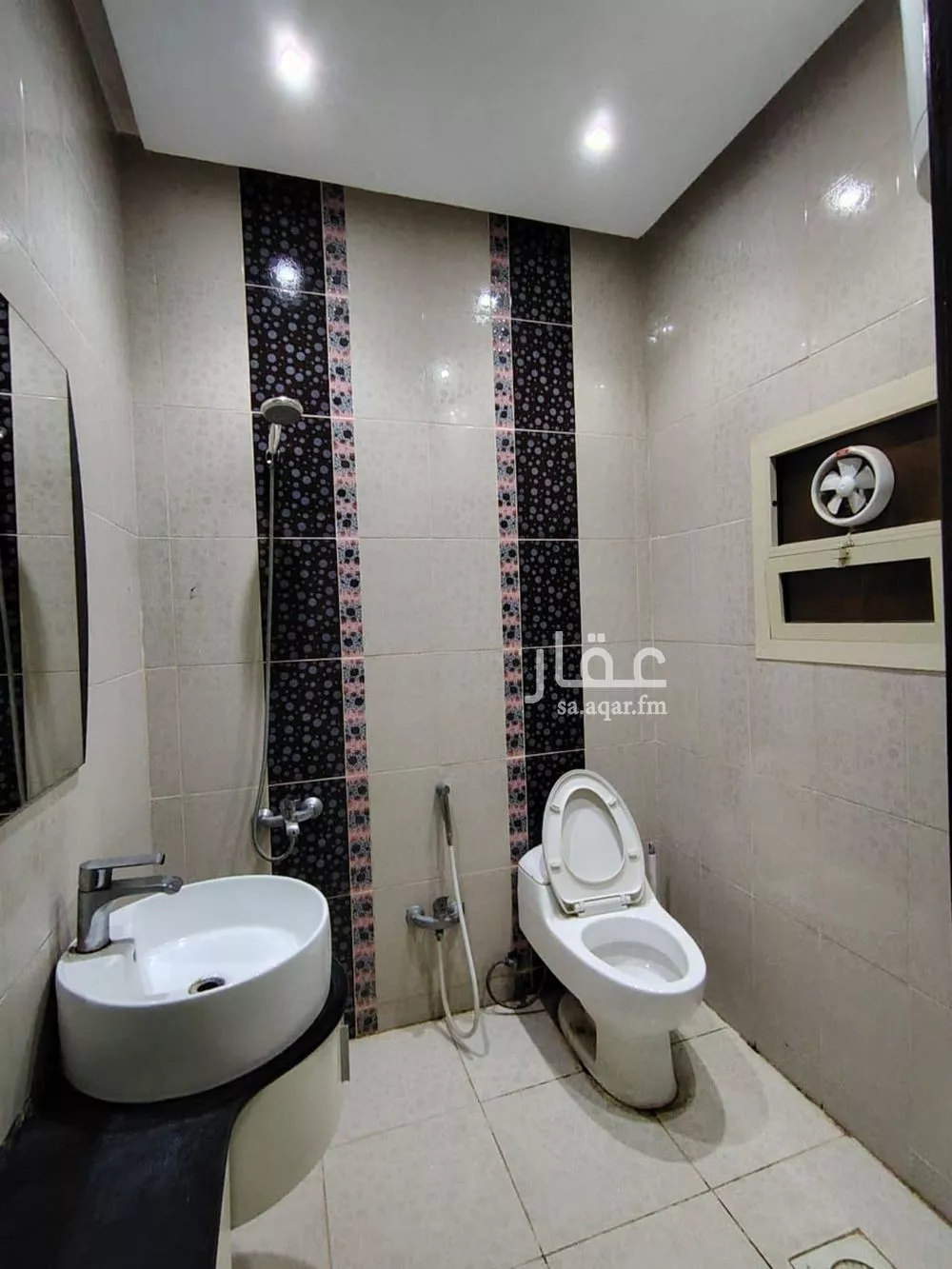 شقة 1 غرف في الفلاح 5