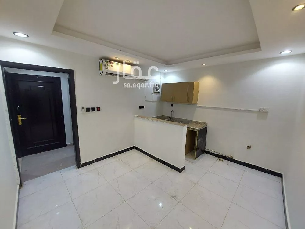 شقة 1 غرف في الروضة 4