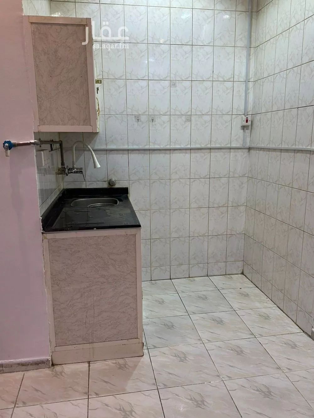 شقة 1 غرف في العقيق 4