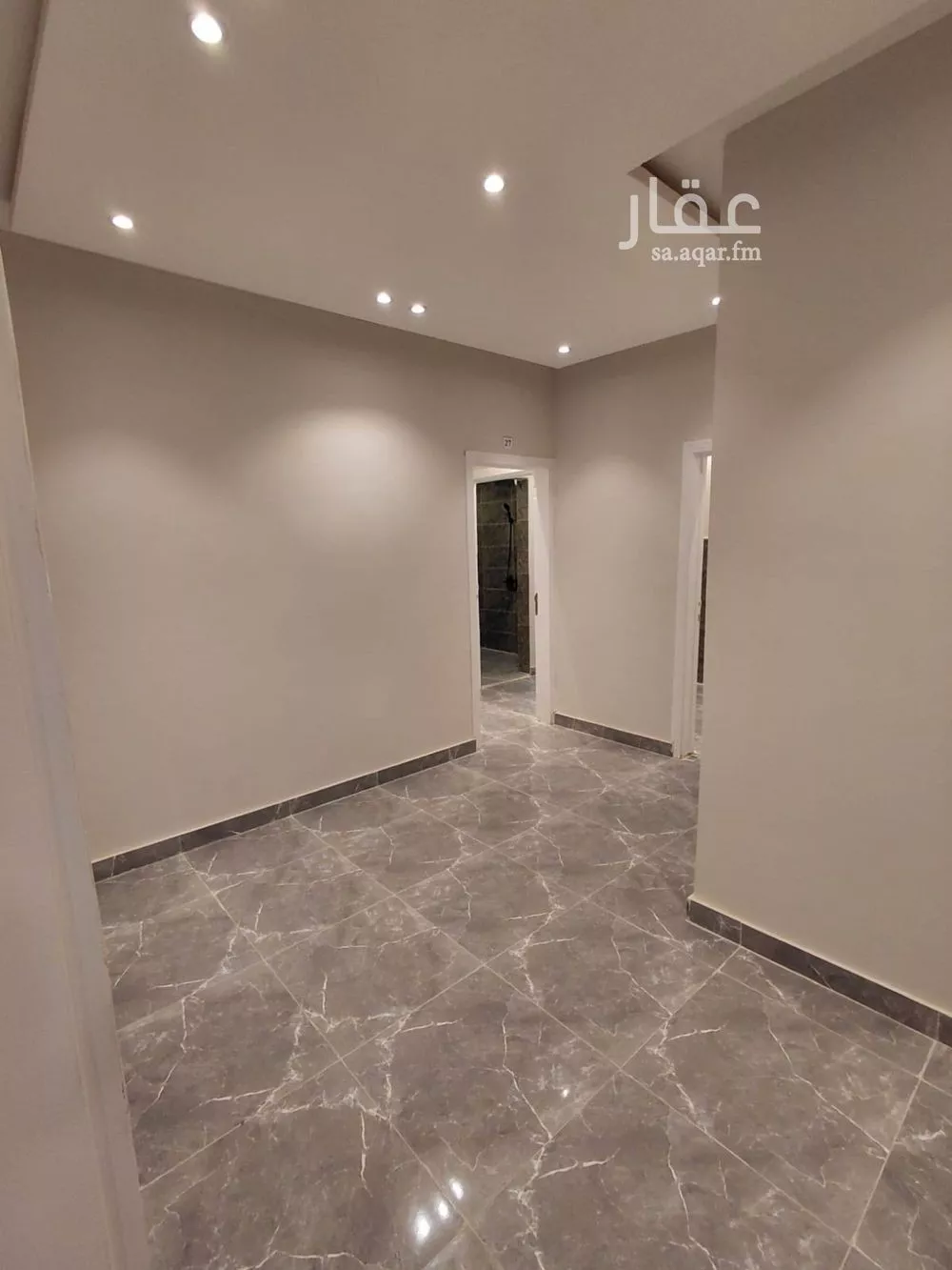 شقة 1 غرف في العقيق 3