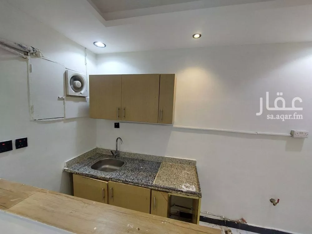 شقة 1 غرف في الروضة 2