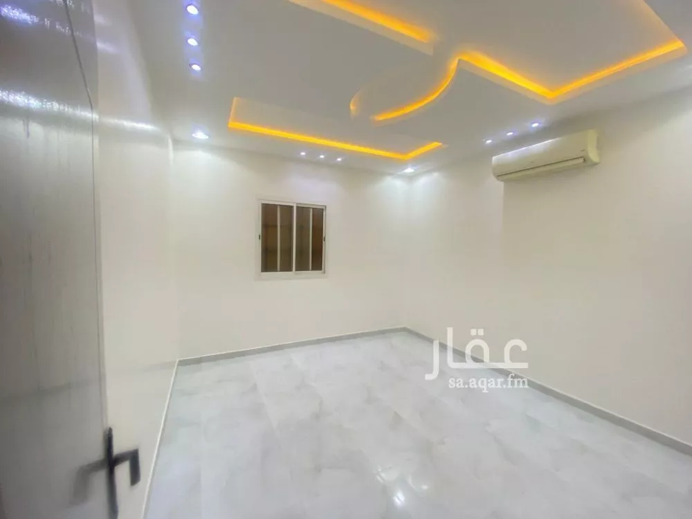 1 bedroom apartment in Al Khaleej 4