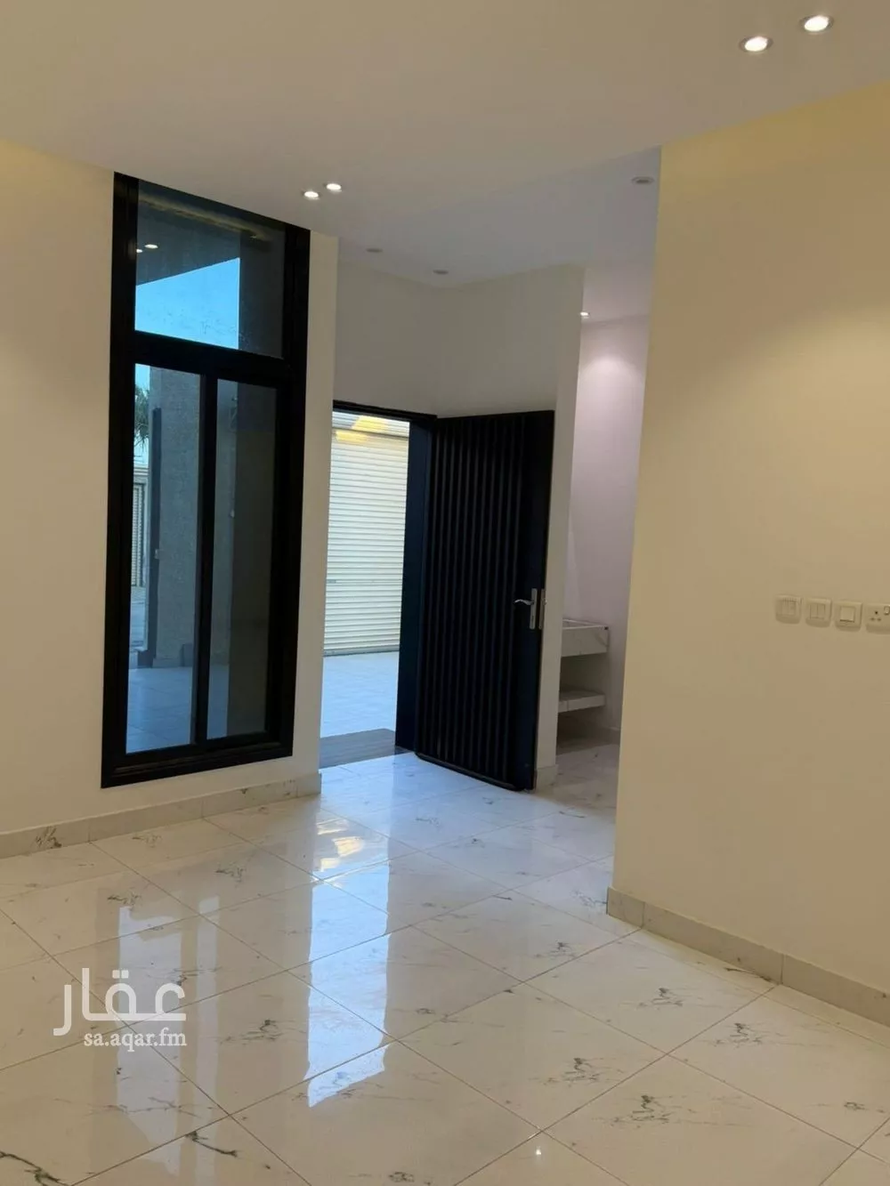 فيلا 5 غرف في العارض 5