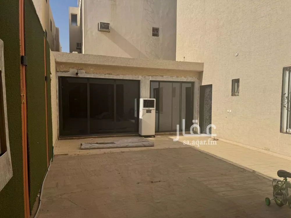 فيلا 5 غرف في الرمال 4