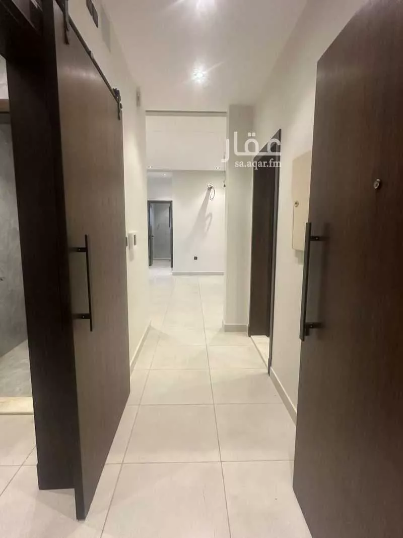 شقة 5 غرف في الصفا 4