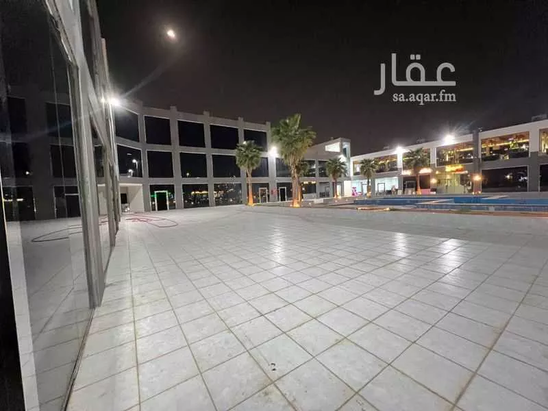 محل 300 م² في القصواء 2