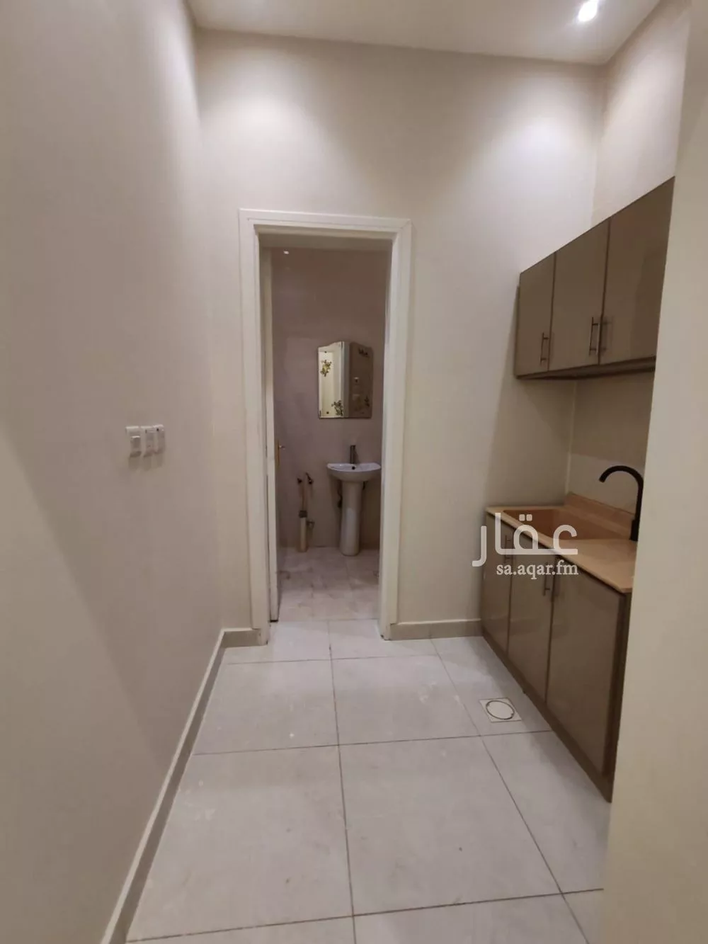 شقة 1 غرف في العليا 3