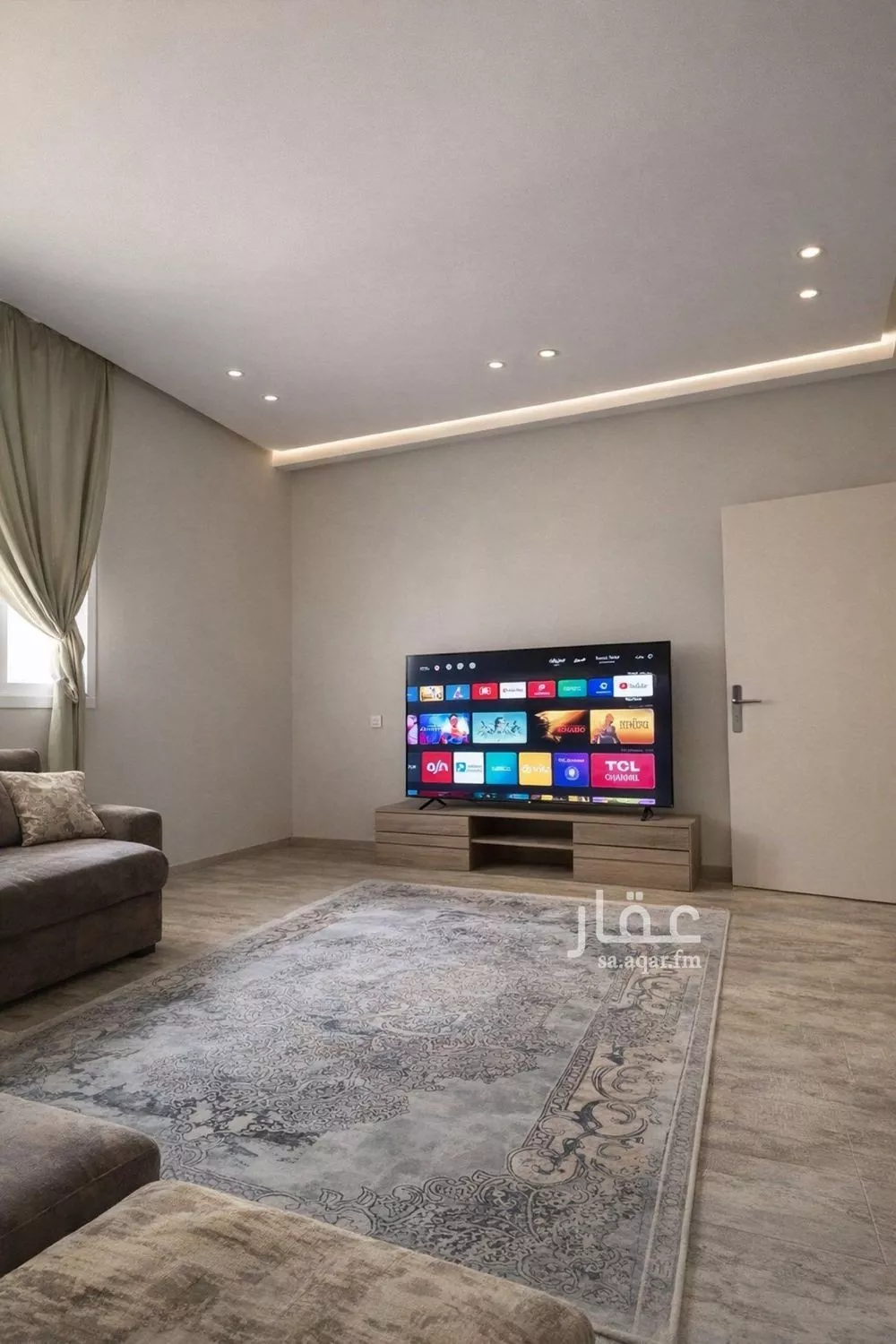 فيلا 5 غرف في الملك فهد 2