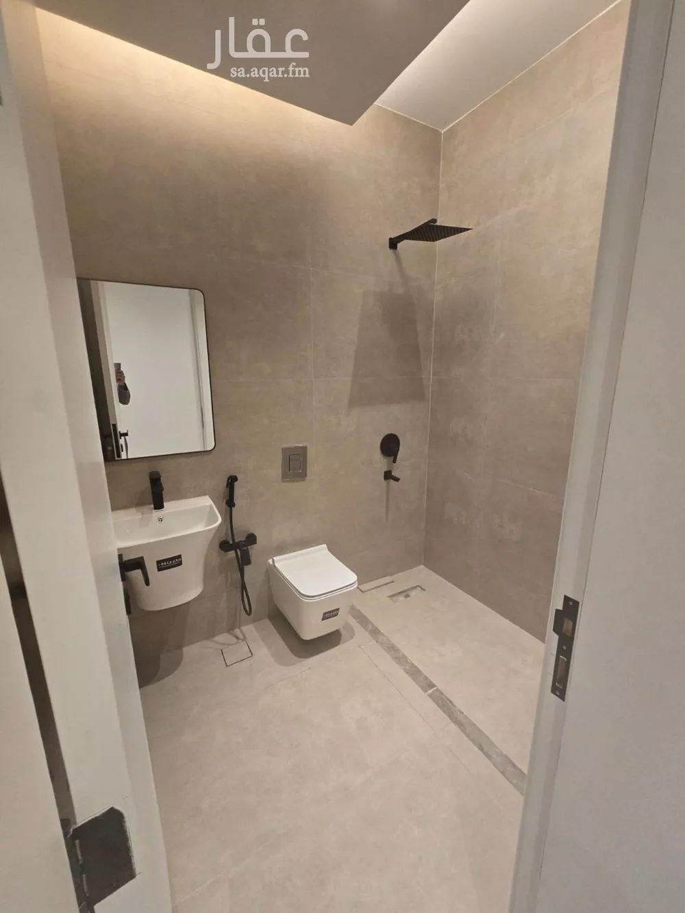 3 bedroom floor in Al Narjis 5