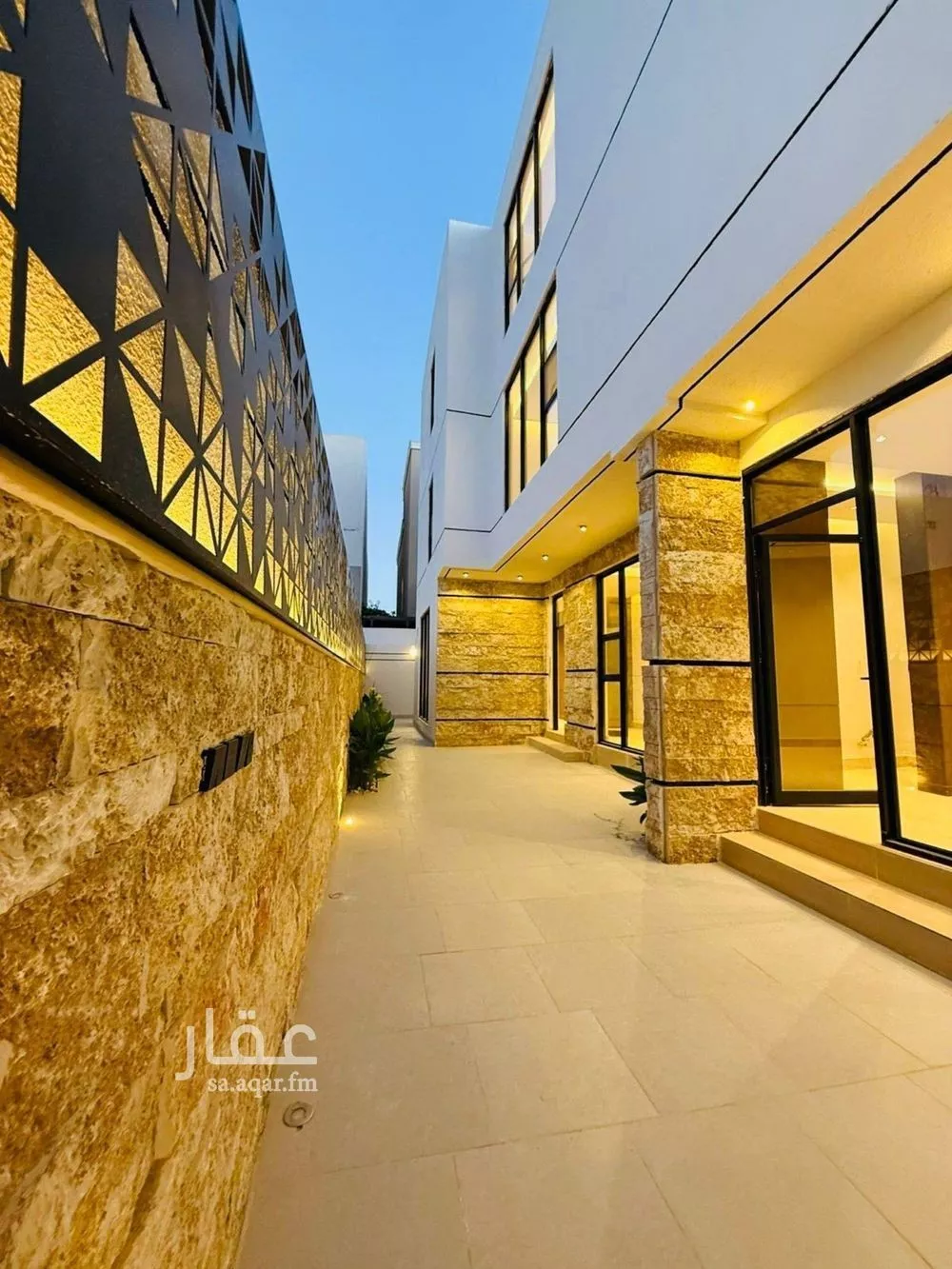 فيلا 6 غرف في المهدية 5