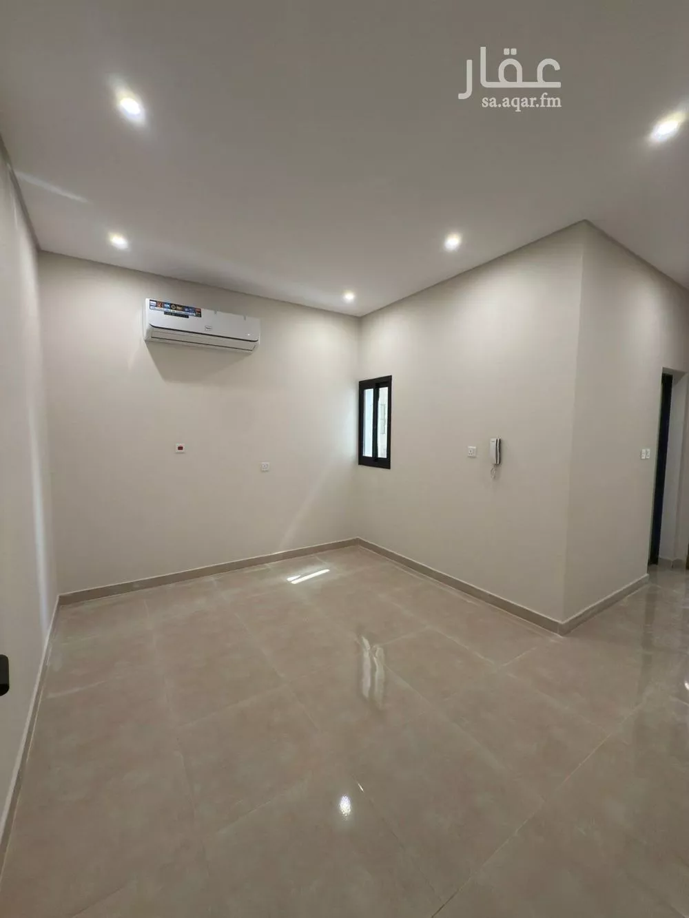 شقة 2 غرف في الثقبة 2