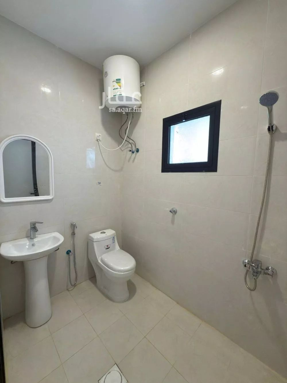 شقة 2 غرف في الثقبة 3