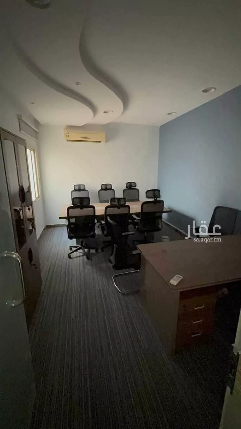 مكتب 75 م² في اشبيلية 1