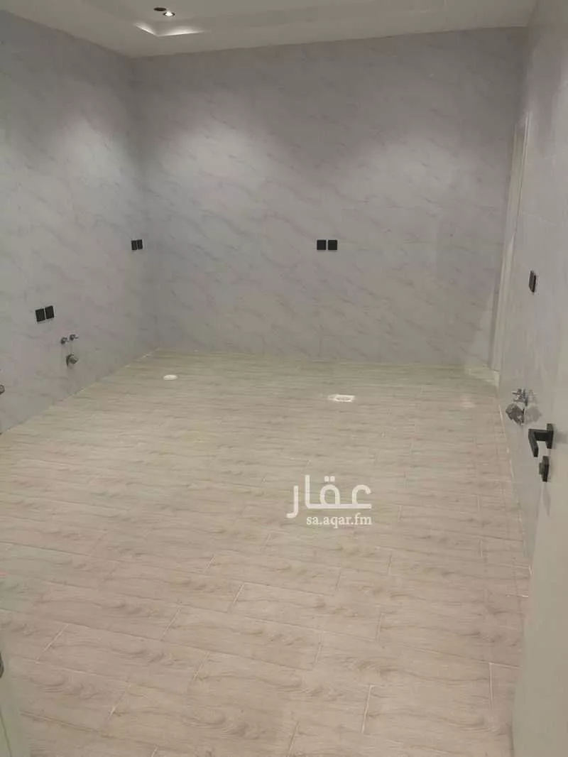 شقة 5 غرف في طيبة 4