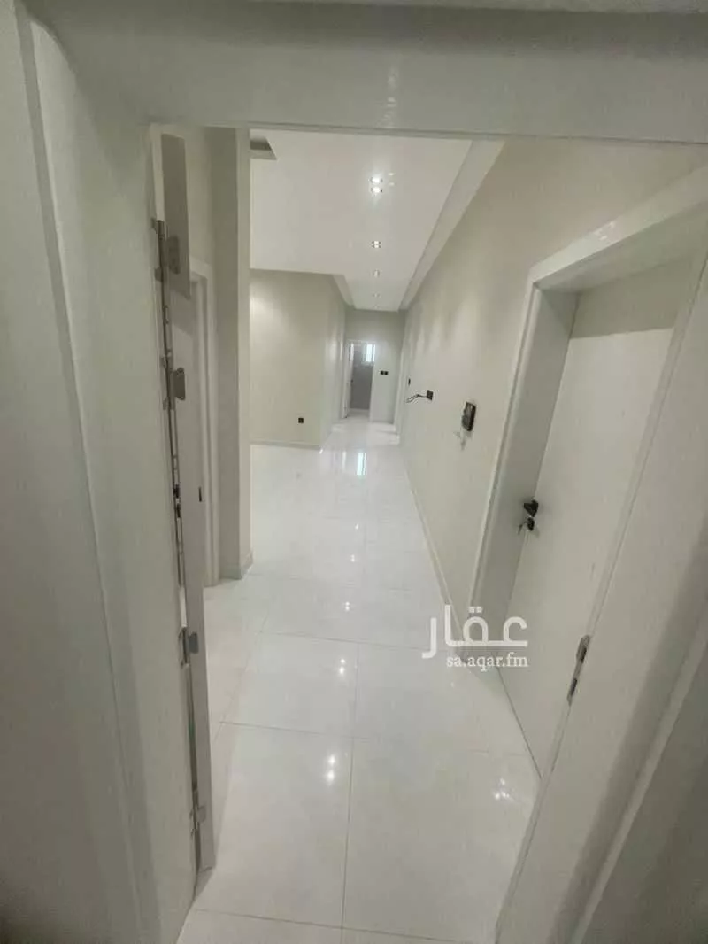 شقة 5 غرف في طيبة 2