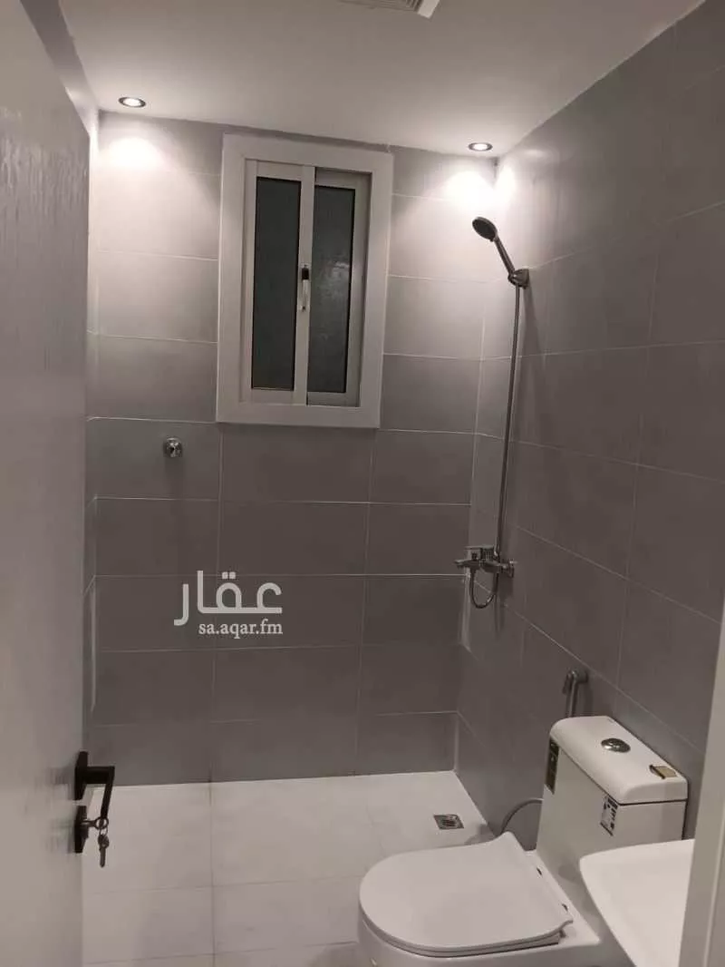 شقة 5 غرف في طيبة 4