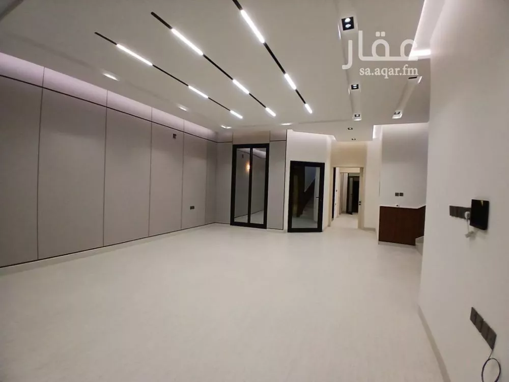 شقة 7 غرف في الرمال 1