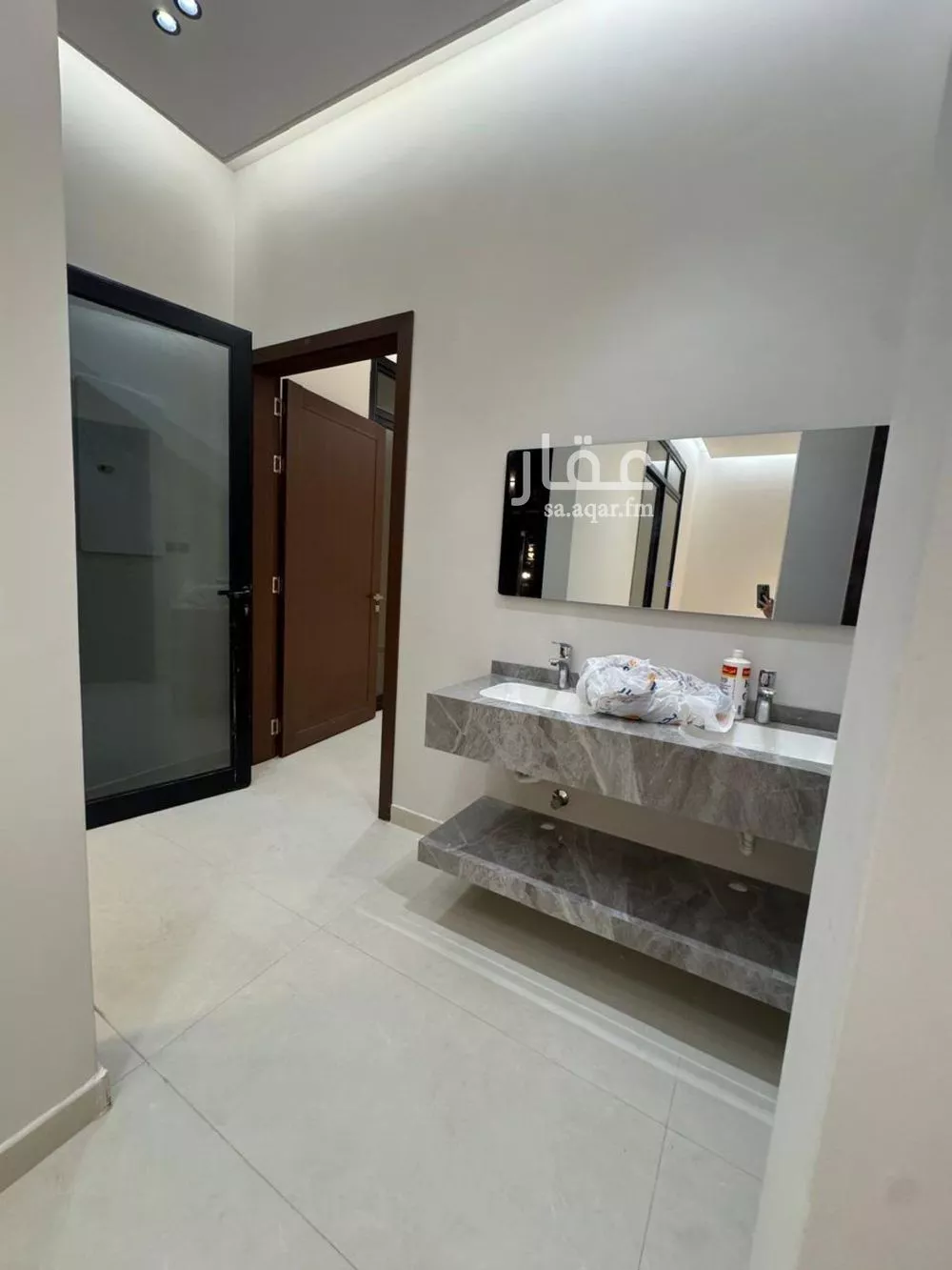 فيلا 3 غرف في الرمال 2