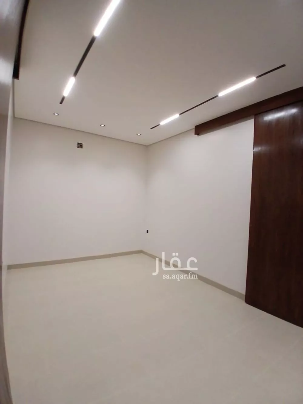 شقة 5 غرف في الرمال 3