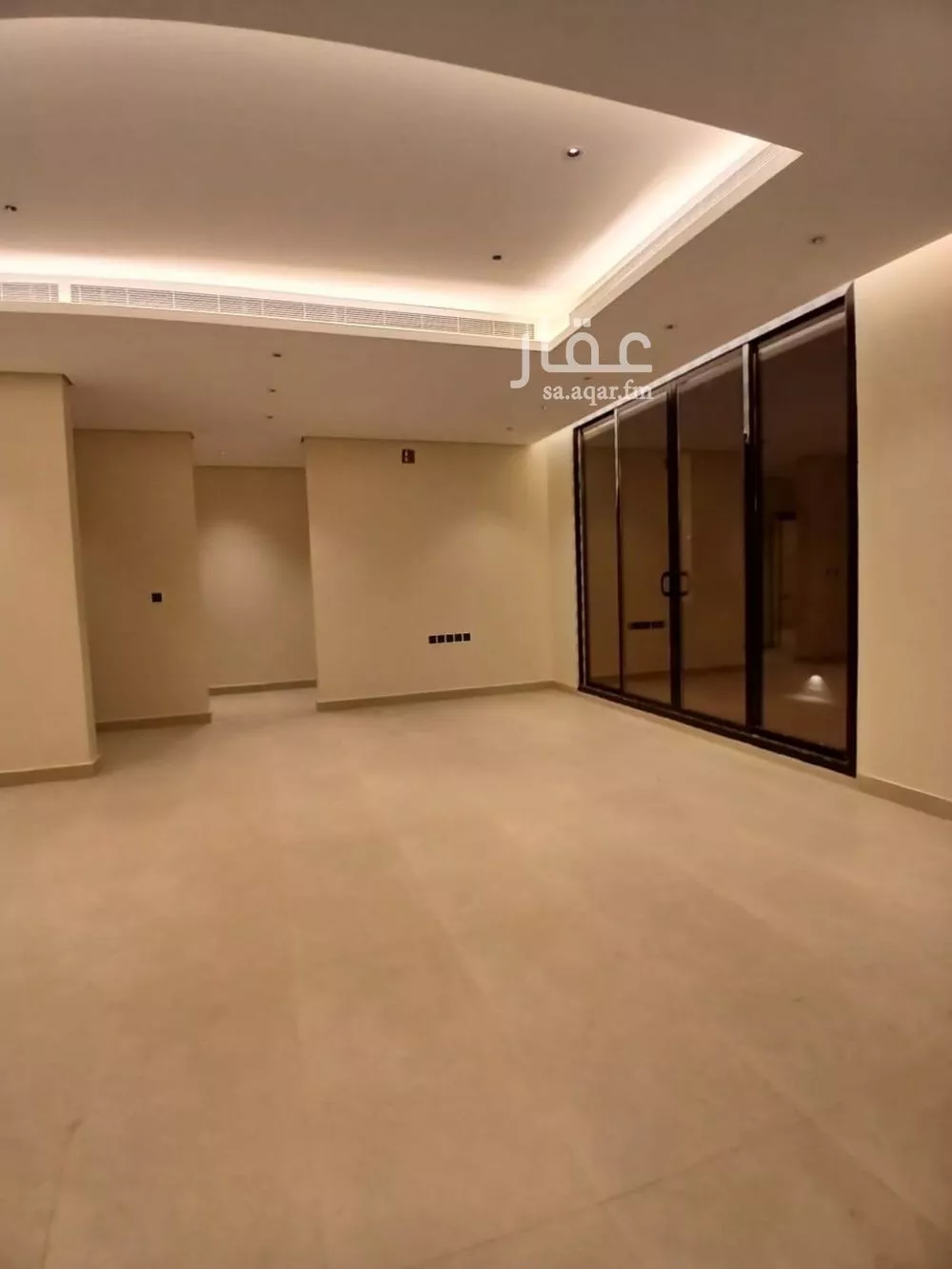 3 bedroom floor in King Faisal 3