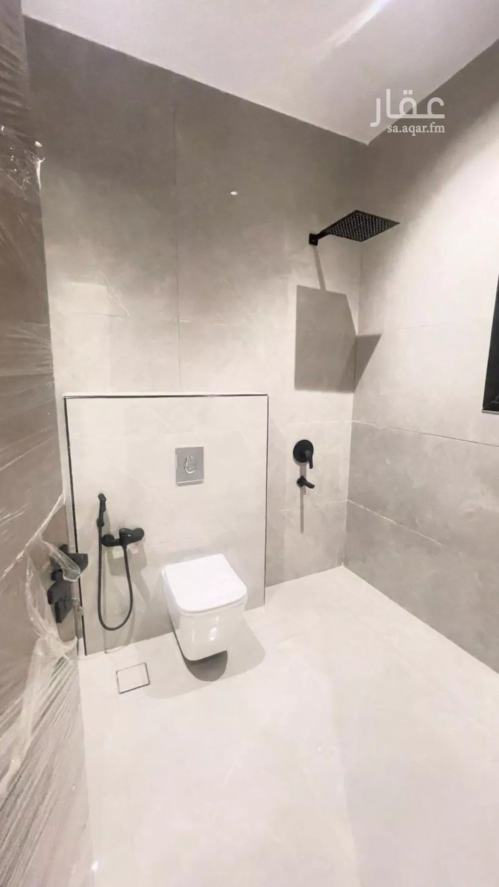 3 bedroom floor in Al Janadriyah 4