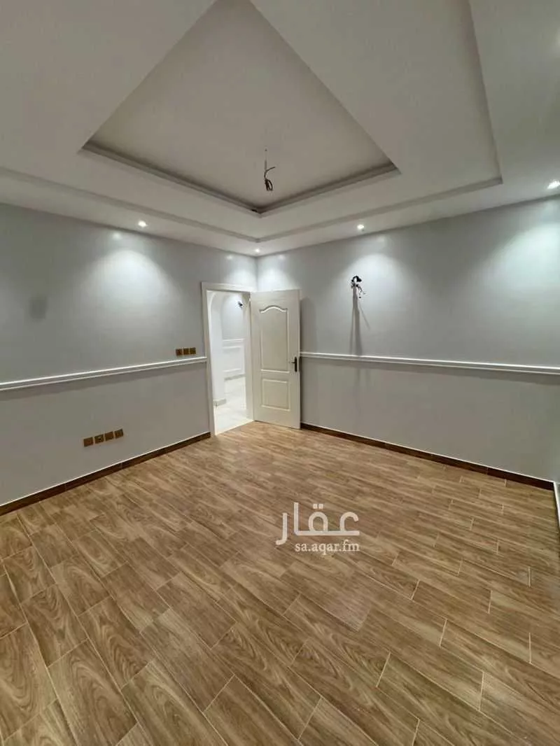 شقة 5 غرف في الصفا 3