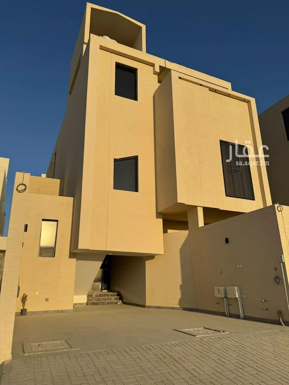 دور 4 غرف في العارض 1