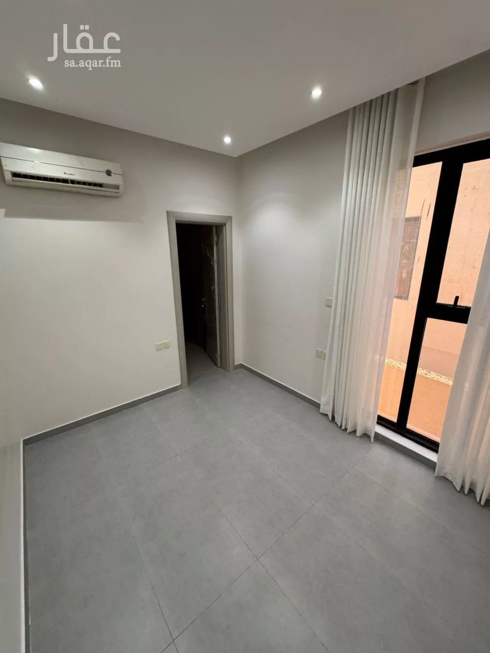 دور 4 غرف في العارض 5