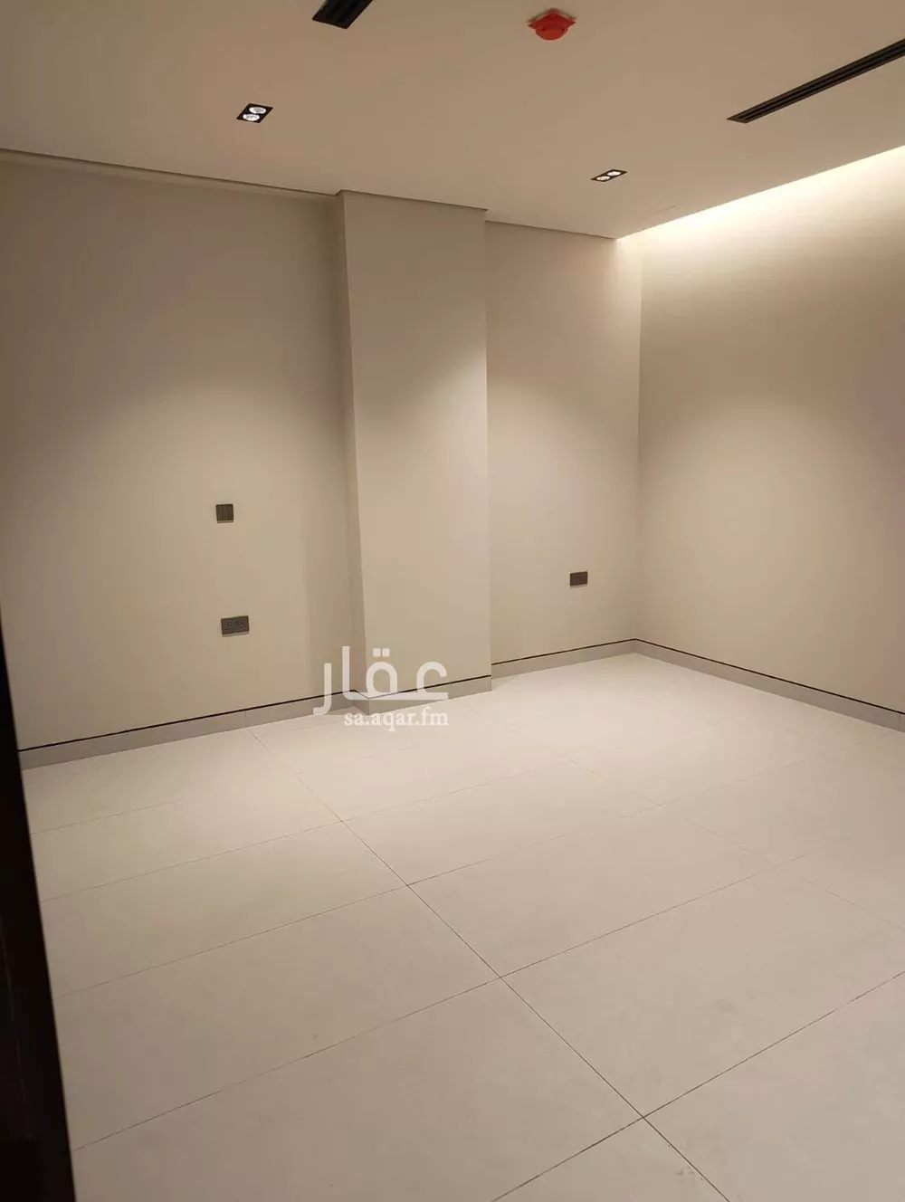 شقة 4 غرف في السيف 4