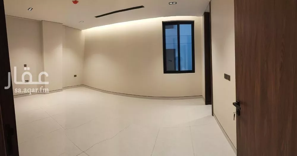 شقة 4 غرف في السيف 5