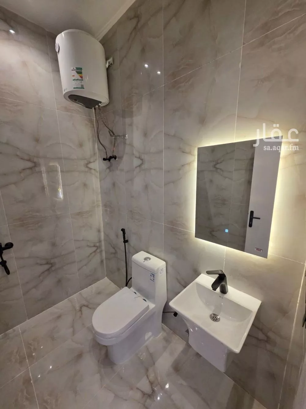 شقة 1 غرف في العليا 3