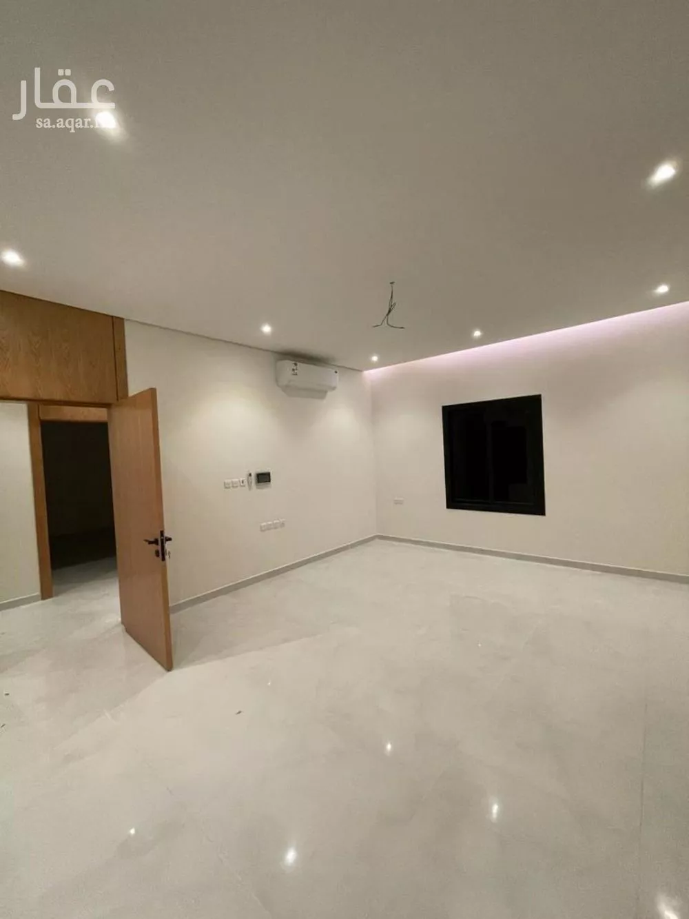 3 bedroom floor in King Faisal 2