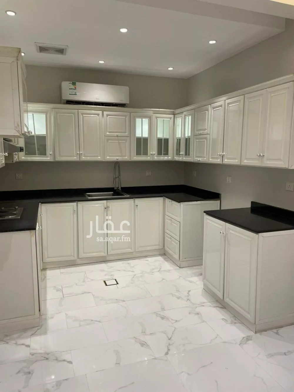 3 bedroom apartment in Al Yasmin 3