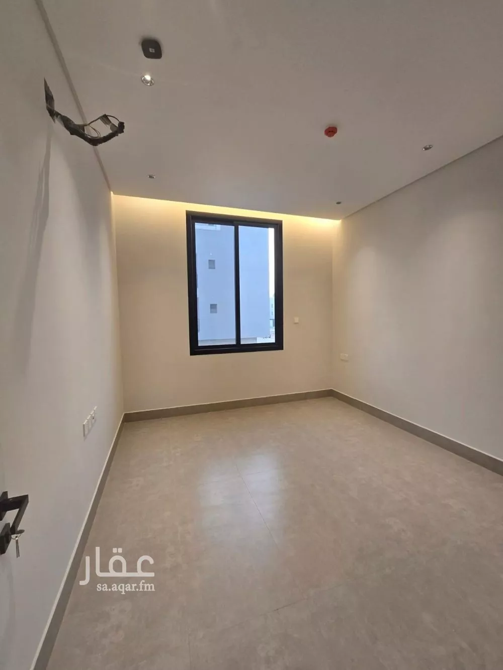 شقة 3 غرف في العارض 4