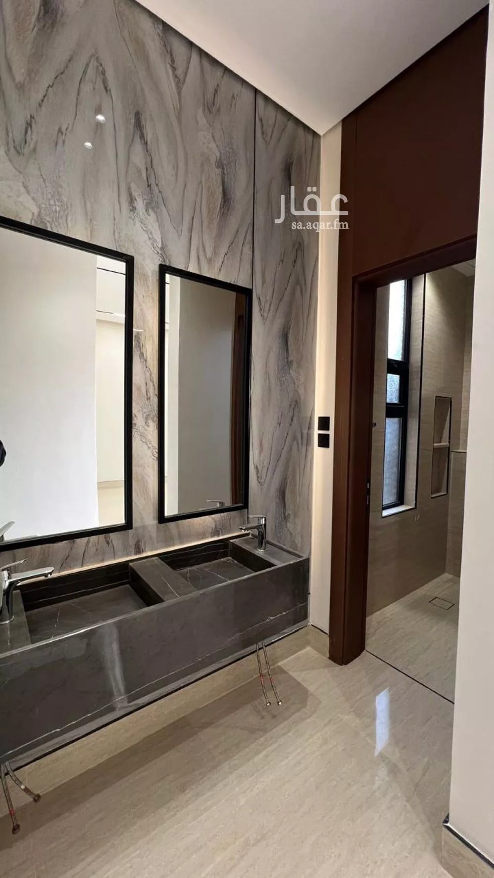 5 bedroom villa in Al Mahdiyyah 4