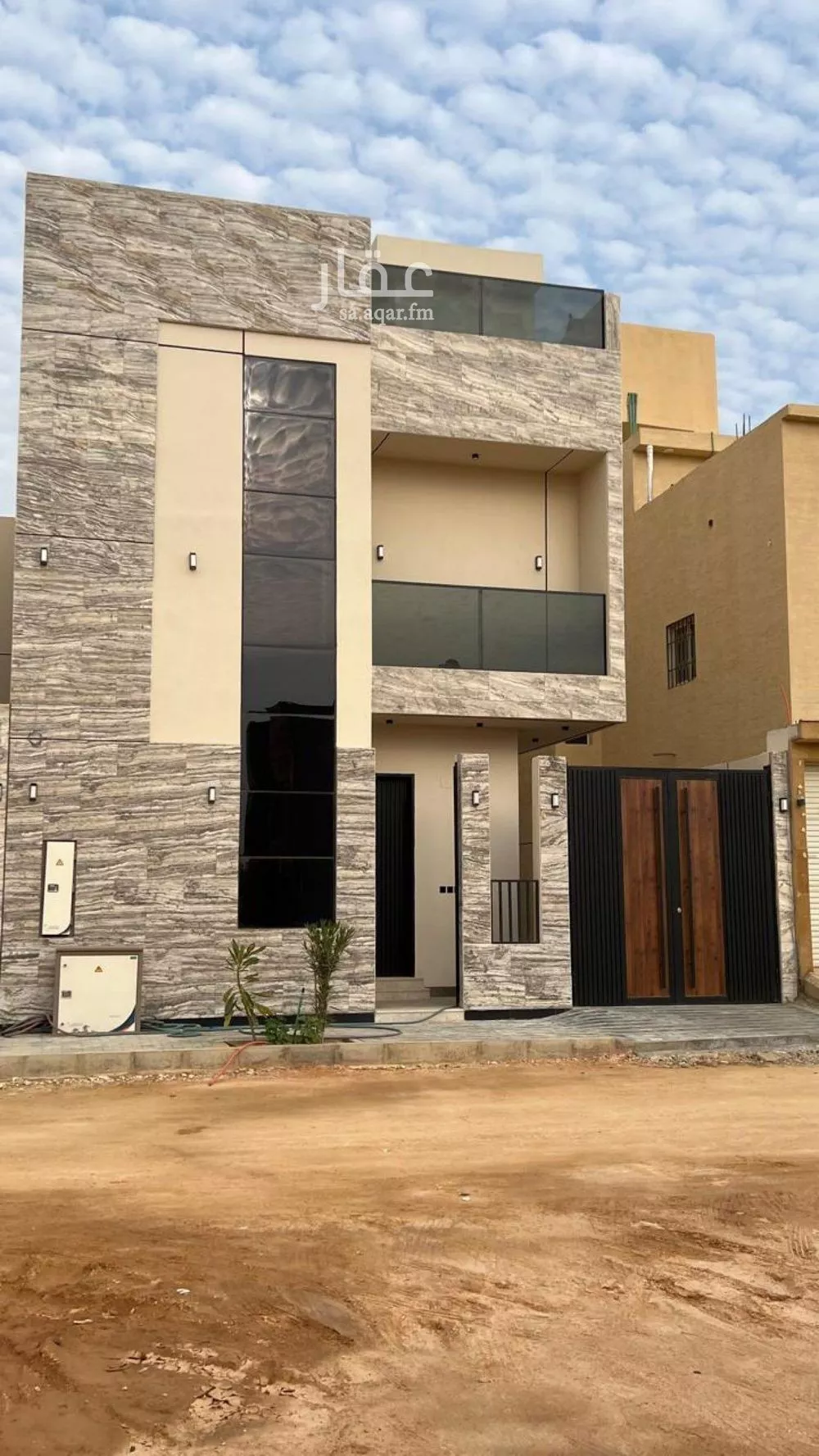 5 bedroom villa in Al Mahdiyyah 1