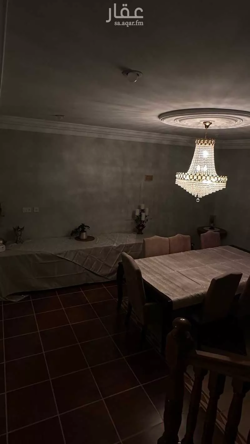 فيلا 7 غرف في الدفاع 2