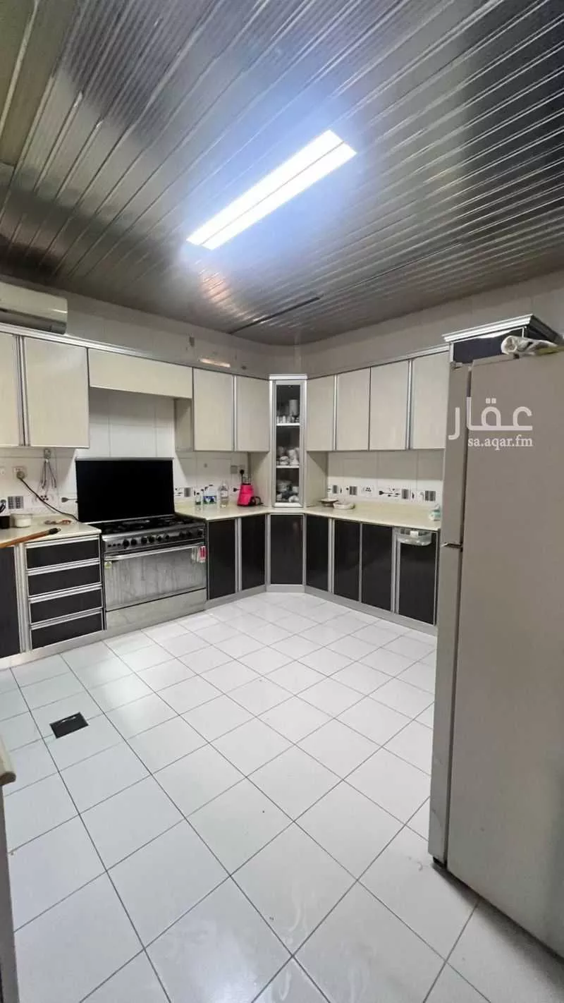 5 bedroom villa in Al Aqrabiyah, Eastern Province 15