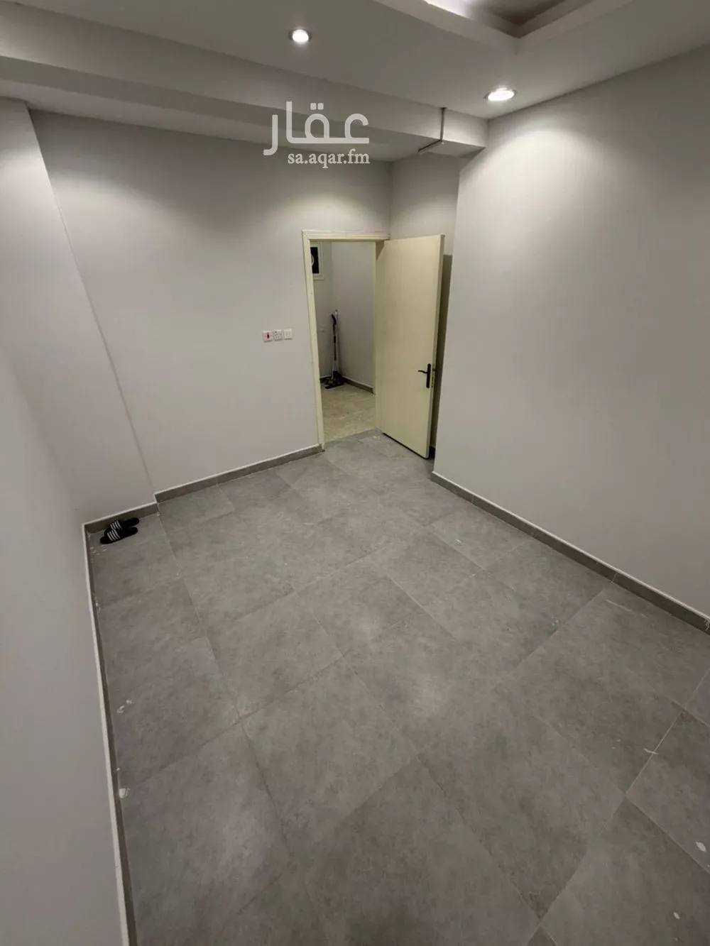 1 bedroom apartment in Al Falah 4