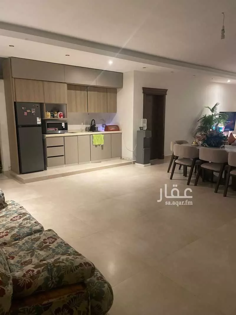 5 bedroom villa in Al Shati 3