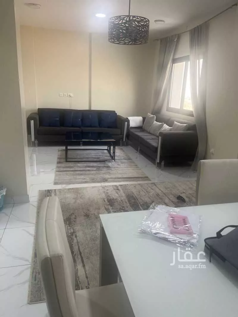 شقة 4 غرف في الاميرعبدالمجيد 2