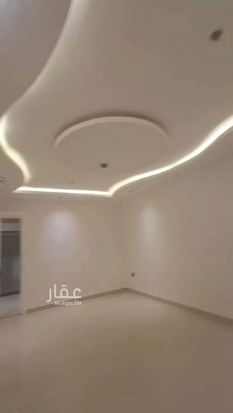 شقة 4 غرف في الحمرا 3