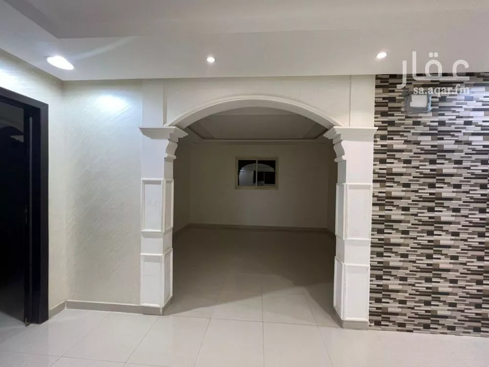 5 bedroom villa in Tuwaiq, Riyadh 8