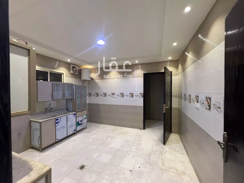 5 bedroom villa in Tuwaiq, Riyadh 7