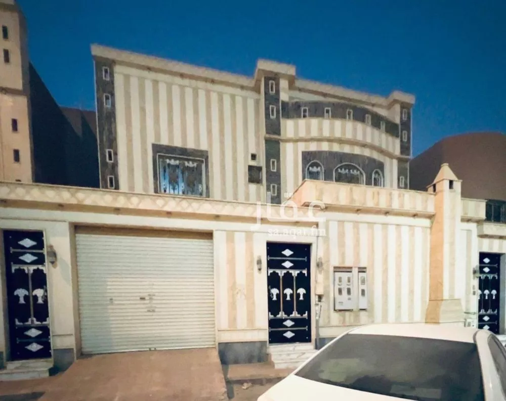 5 bedroom villa in Tuwaiq, Riyadh 9